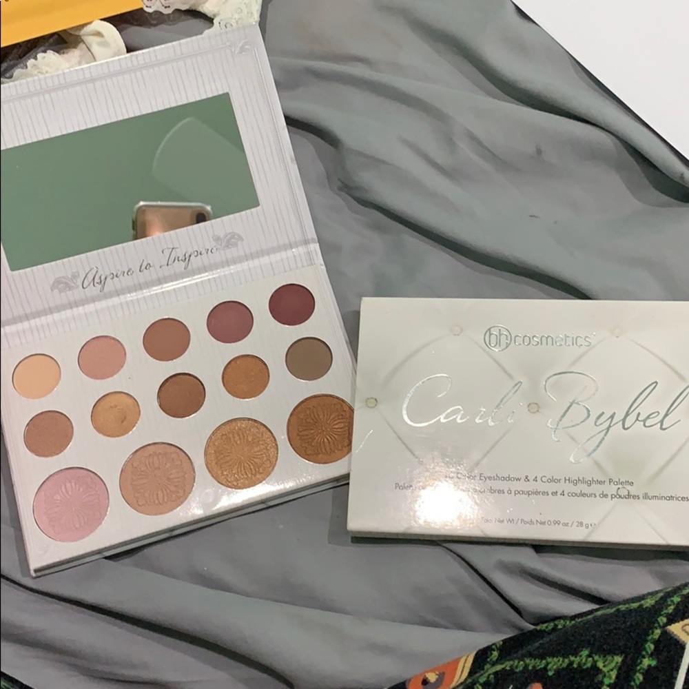 BH Cosmetics Eyeshadow and highlighter palette